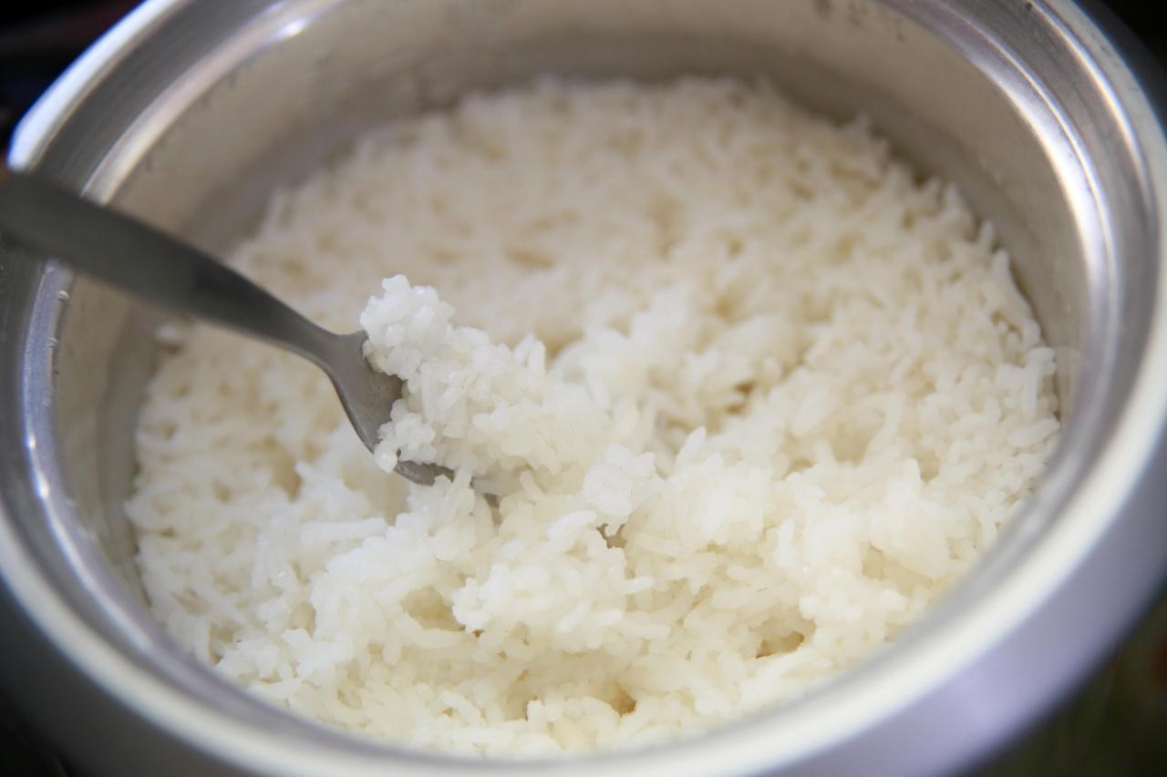 How to cook palm oil rice